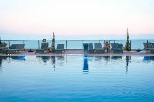 Class Premium Suit Hotel