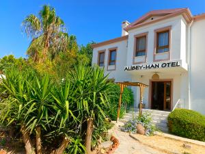 Cunda Alibey Han Otel