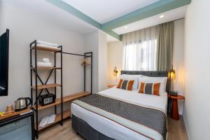Echinus Hotels