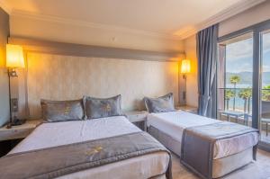 Fifty5 Suite Hotel