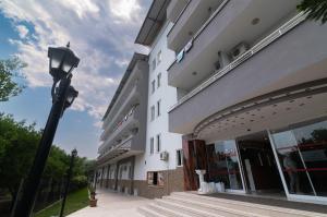 Grand Derin Hotel