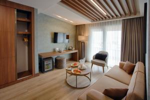 Junior Suite, Deniz Manzaralı, Balkonlu