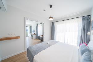 Exclusive Room, Deniz Manzaralı, Balkonlu