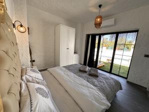 Paradise Hotel Alaçatı