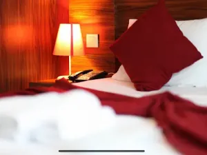 Somya Hotel