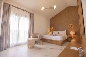 Deluxe Room, Havuz veya Bahçe Manzaralı, 