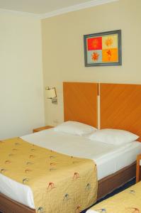 Crystal Admiral Resort Suites & Spa