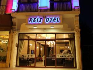 Reis Otel