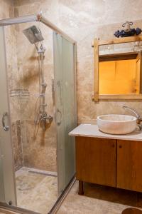 Grand Elite Cave Suites