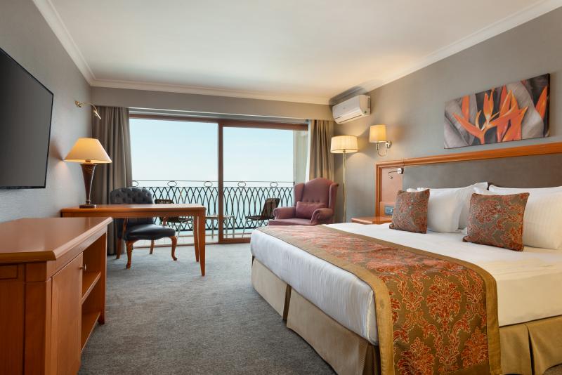1 King Bed, Superior Room, Sea View