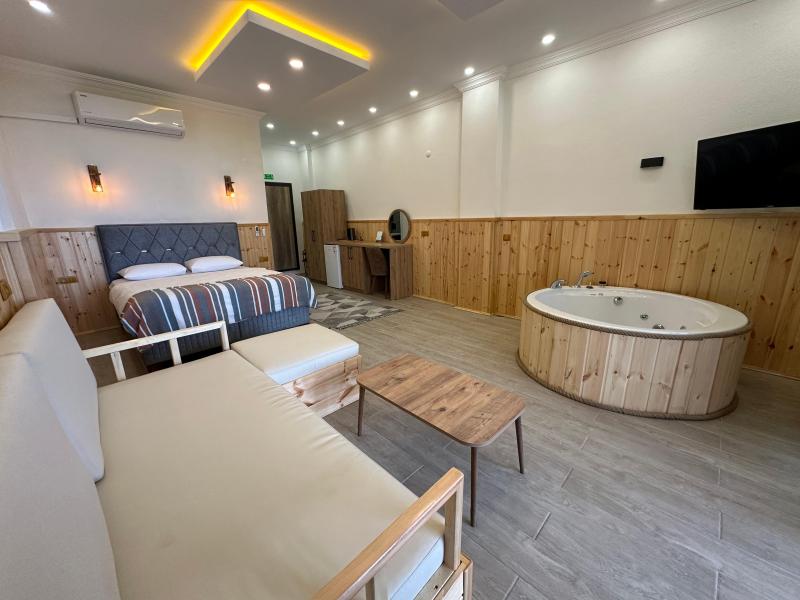 Premium Suite, Dere Manzaralı, Balkonlu