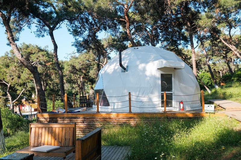 Glamping Suite, Kısmi Deniz Manzaralı, Şömineli ve Jakuzili