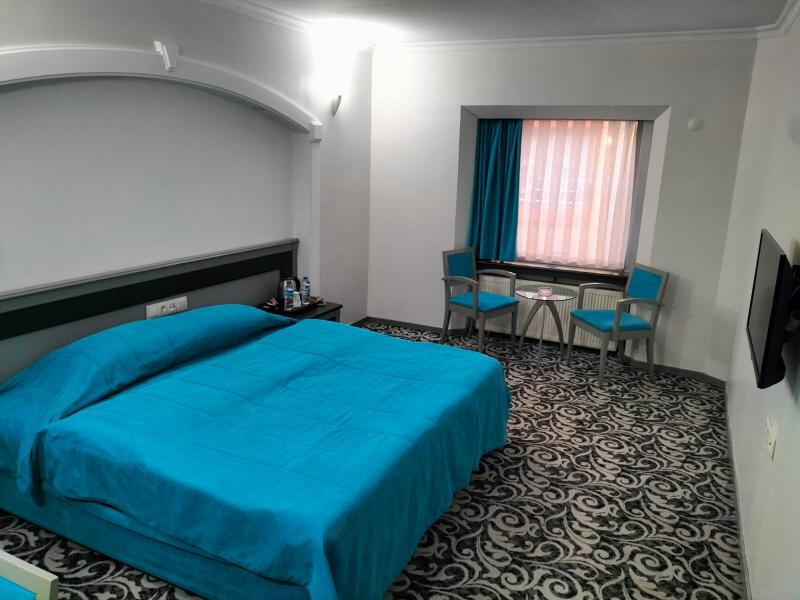 Standart Oda, Şehir Manzaralı, 