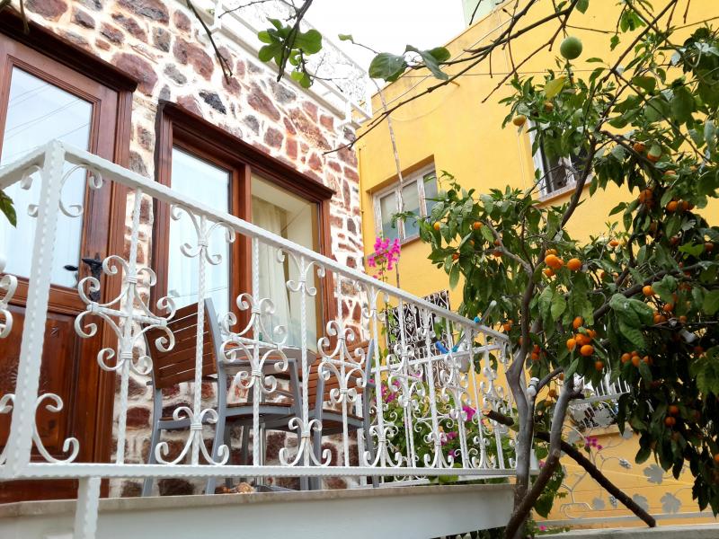 Lemon Villa Hotel - 2