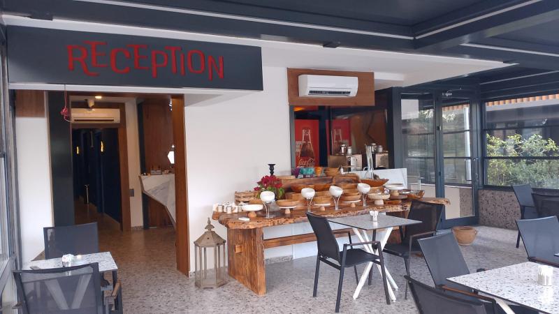 Lucky Monkey Midi Hotel - 3