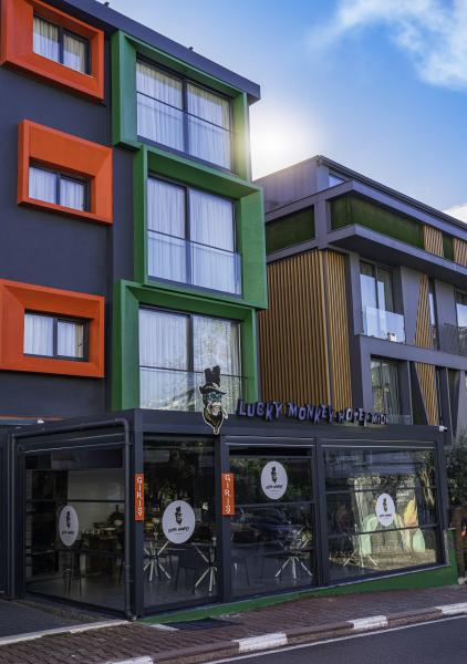 Lucky Monkey Midi Hotel - 2