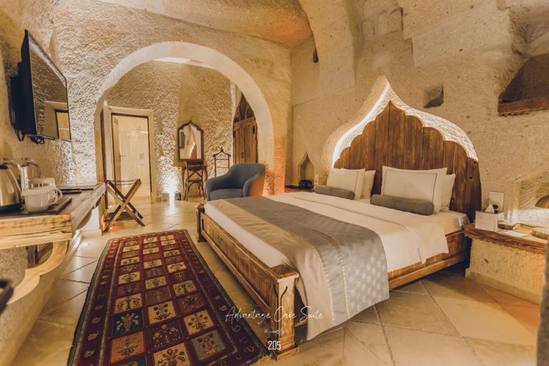 Adventage Cave Suite, , 