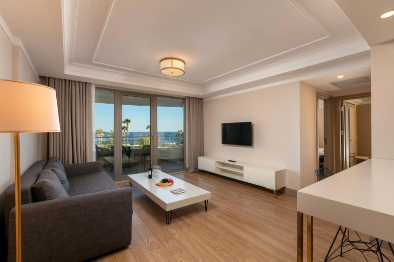 Suite, Deniz Manzaralı, Balkonlu