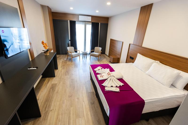 Deluxe Oda, Şehir Manzaralı, Balkonlu