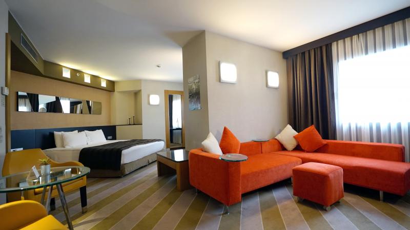 Executive Junior Suite with Lounge Access