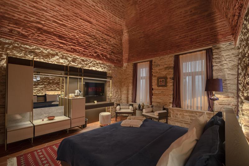 Suite, Sokak Manzaralı, 