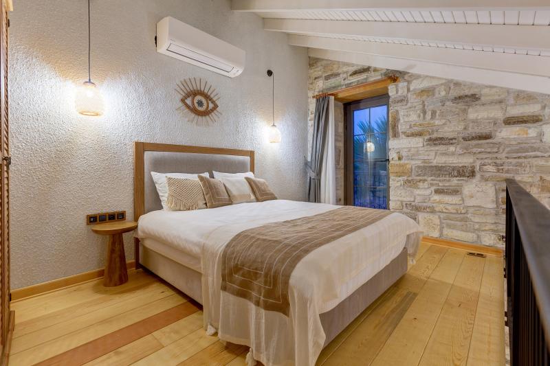 Loft Suite, Bahçe Manzaralı, Balkonlu