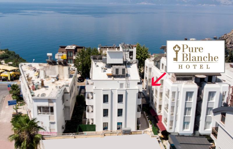 Pure Blanche Hotel - 5