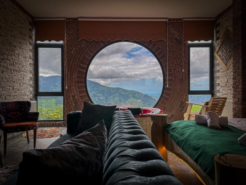 Honeymoon Suite, Doğa Manzaralı, Jakuzili