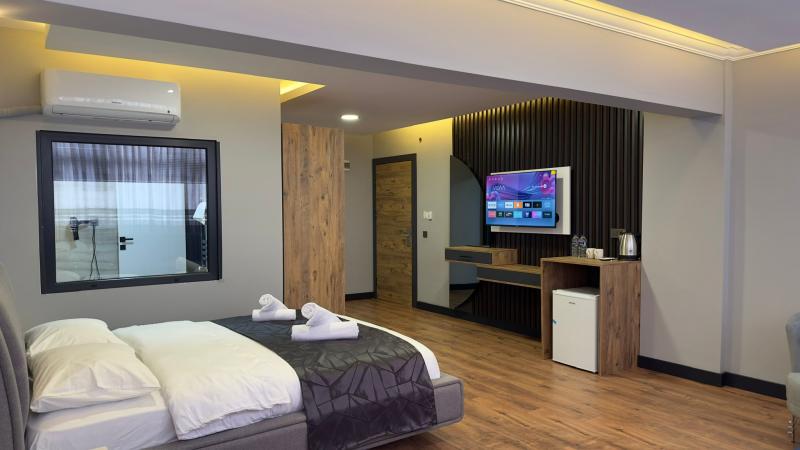 Deluxe Jakuzili Suite, Şehir Manzaralı, Jakuzili