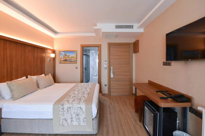 Standart Oda, Şehir Manzaralı, 