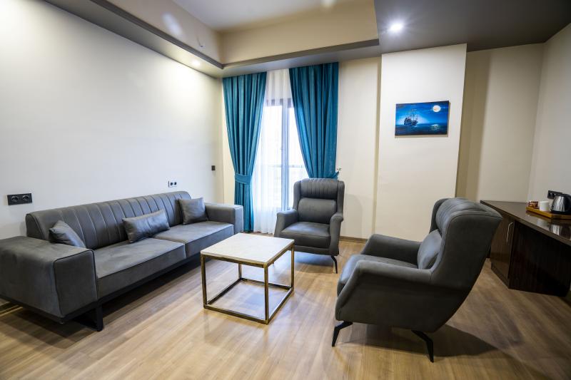 Suite, Şehir Manzaralı, Jakuzili