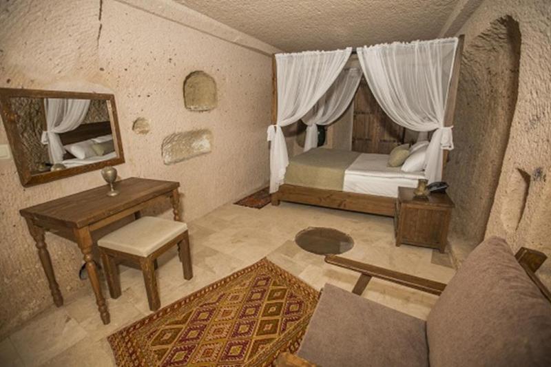 Deluxe Room, 