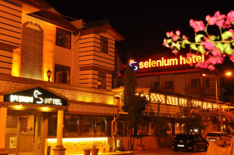 Selenium Hotel Etstur