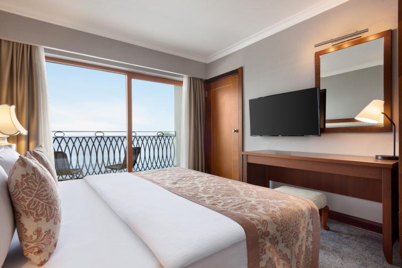 1 Double Bed, Honeymoon Suite, Sea View