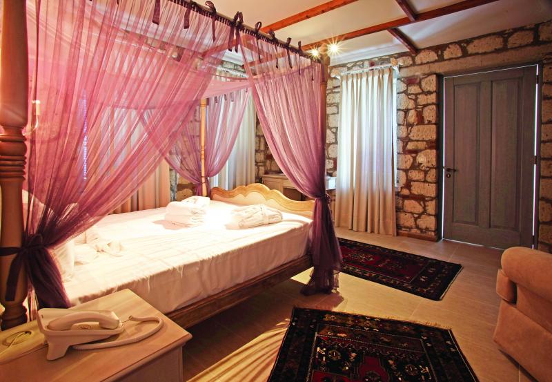 İğdeli Han Suit Otel Alaçatı - 5