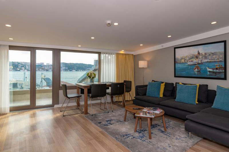Deluxe Suite Room with Bopshorus View (Loft)