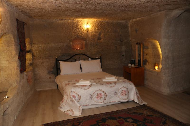 Mağara aile odası