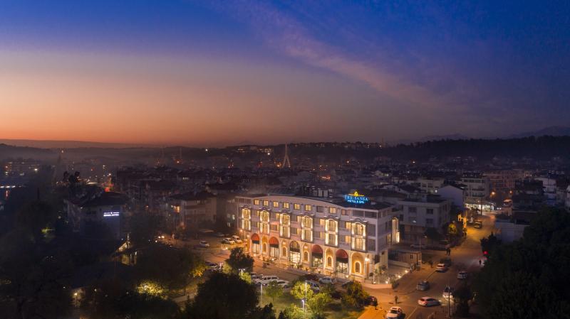 The Sansa Hotel & Spa  - 3