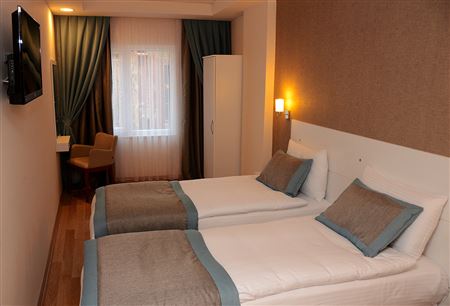 parion house hotel etstur