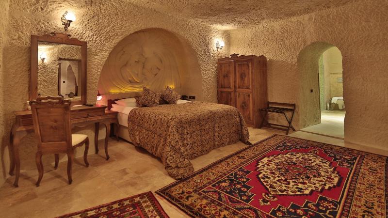 KING CAVE SUITE 