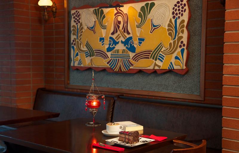 Grand Hilarium Hotel - 4