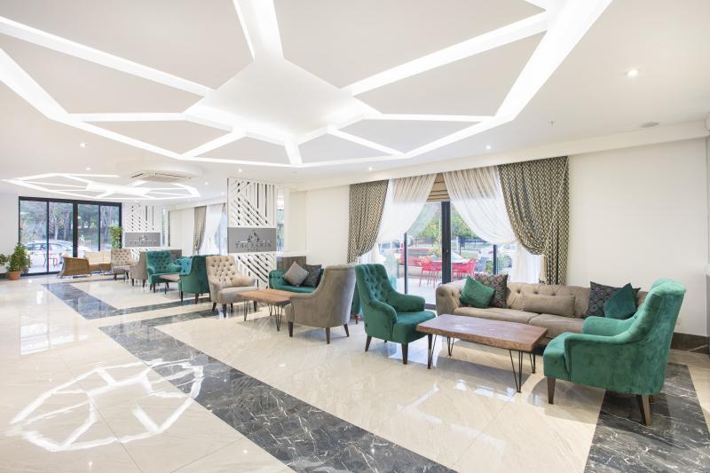 The Sansa Hotel & Spa  - 4