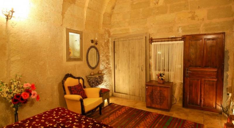 101 TRADITIONAL STONE ROOM 