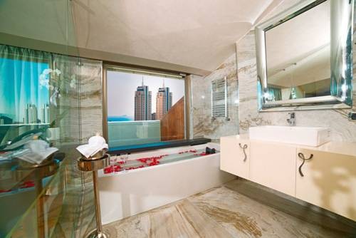 King Suite with Jacuzzi