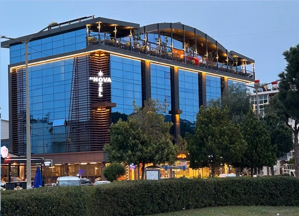01 Nova Otel