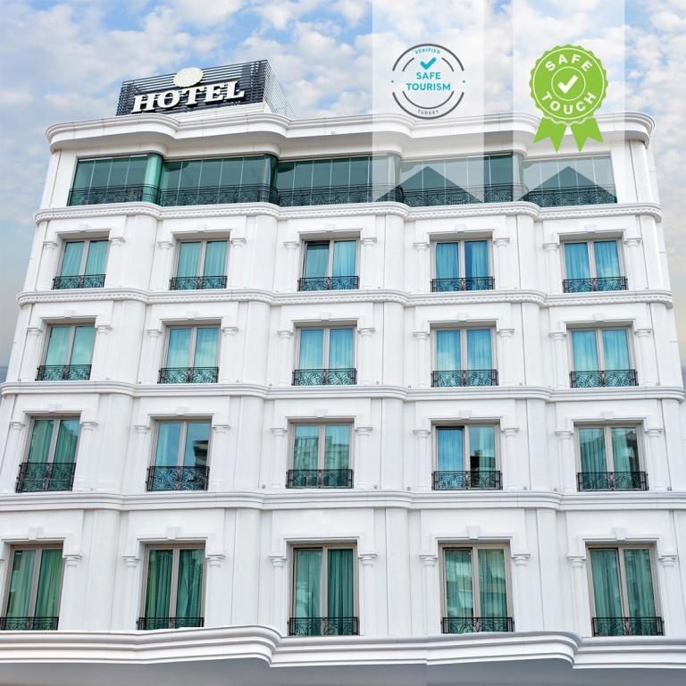 The Grand Mira Hotel 