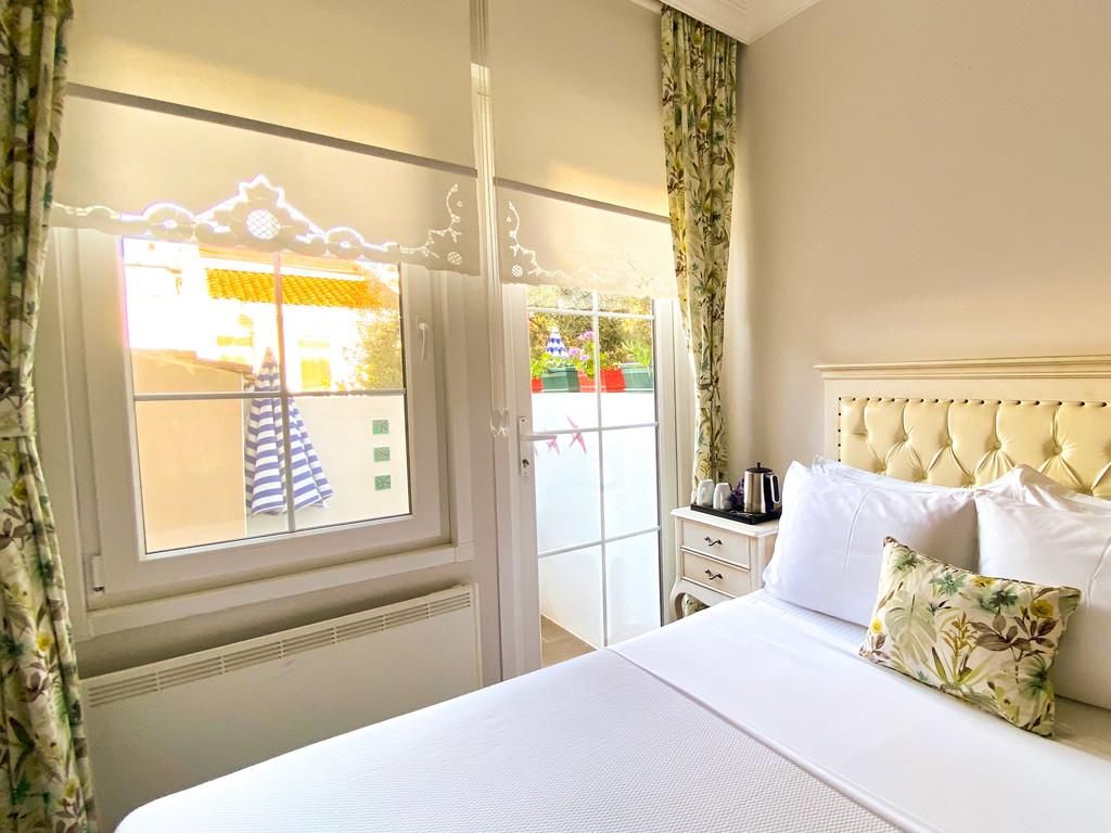 19 Oda Bozcaada (Adults Only +12) — 5