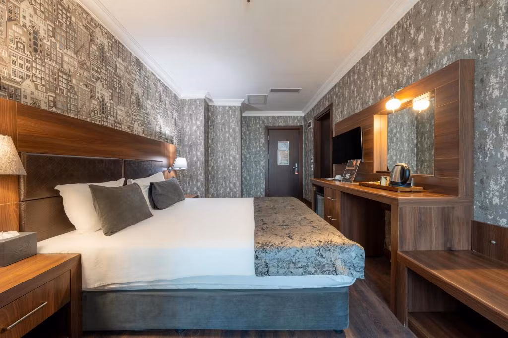 216 MaCity — 6