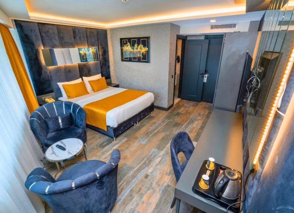 216 Silver Suite — 6