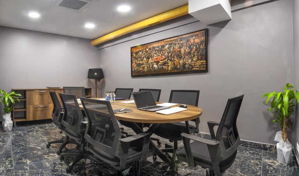 Bossuite Hotel Business — 6
